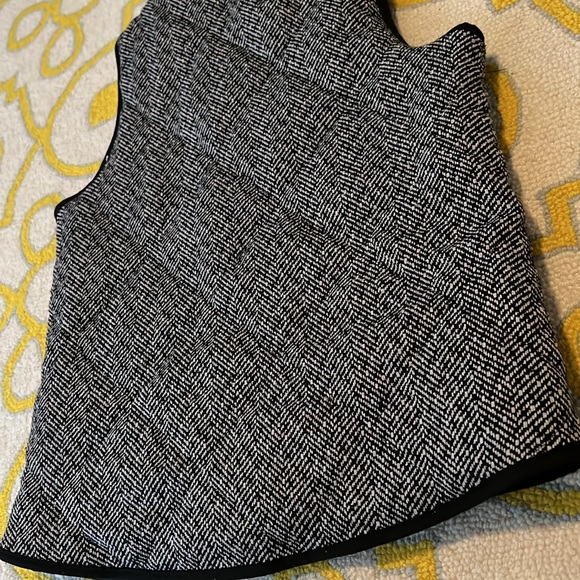 Full Zip Vest. Sz L - Picture 6 of 6